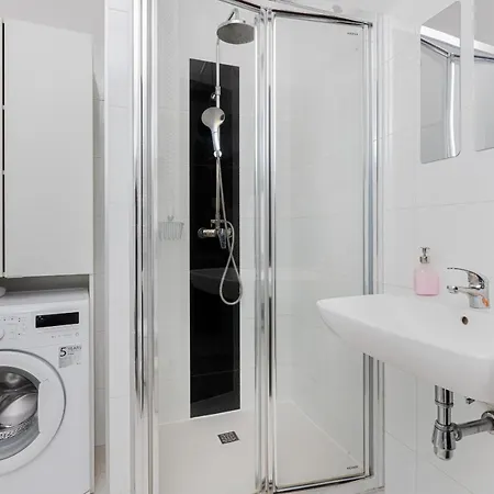 100m2 With Beautiful Old Town View By Renters Gdaňsk